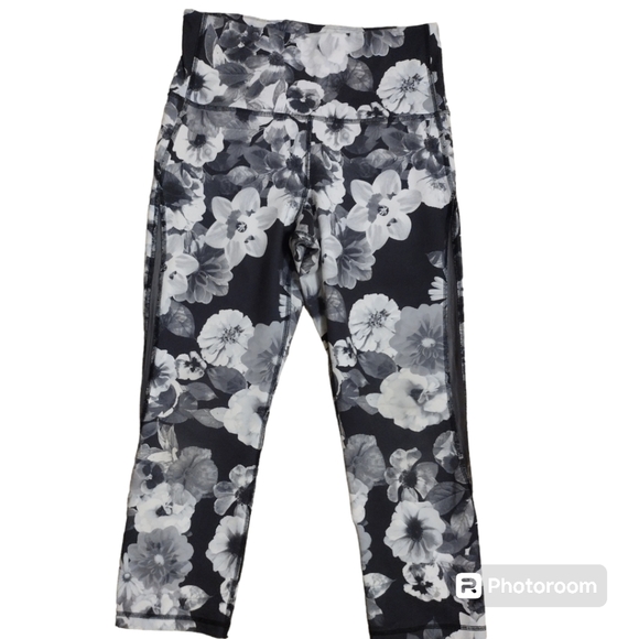 Old Navy Active Go Dry Capri Leggings - Picture 6 of 6